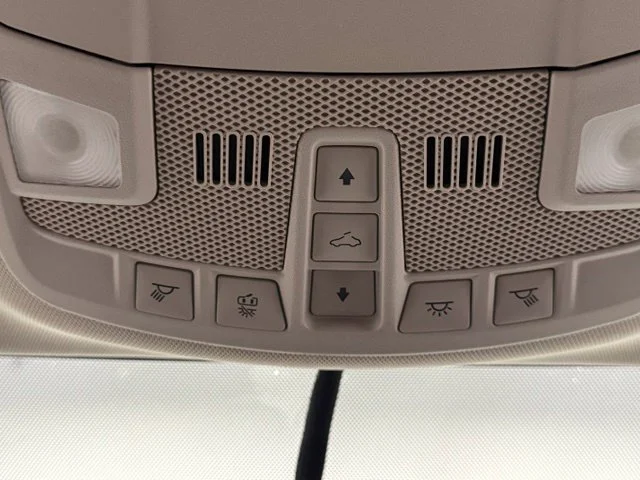 Used 2016 White Ford SE image 30