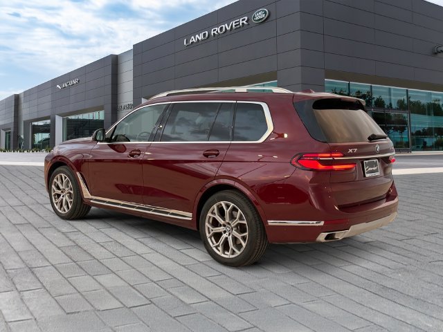 Used 2026 Red BMW xDrive40i image 3