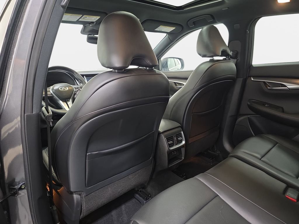 Certified Used 2023 Graphite Shadow INFINITI LUXE image 10