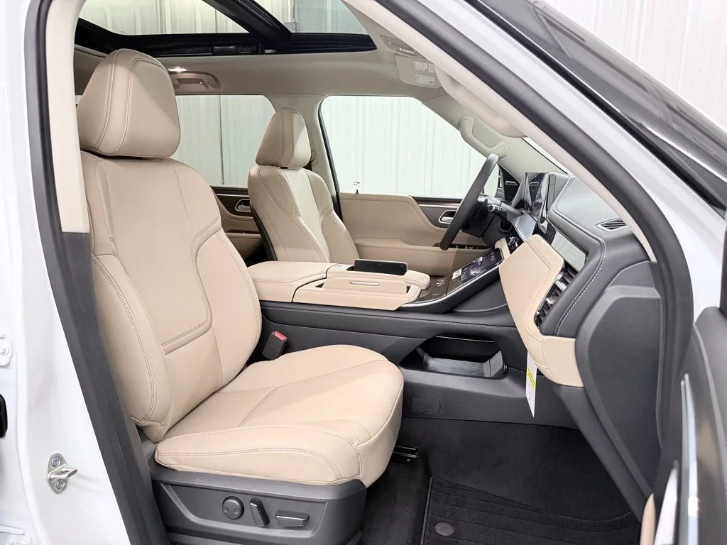 Certified Used 2026 White INFINITI PURE image 49