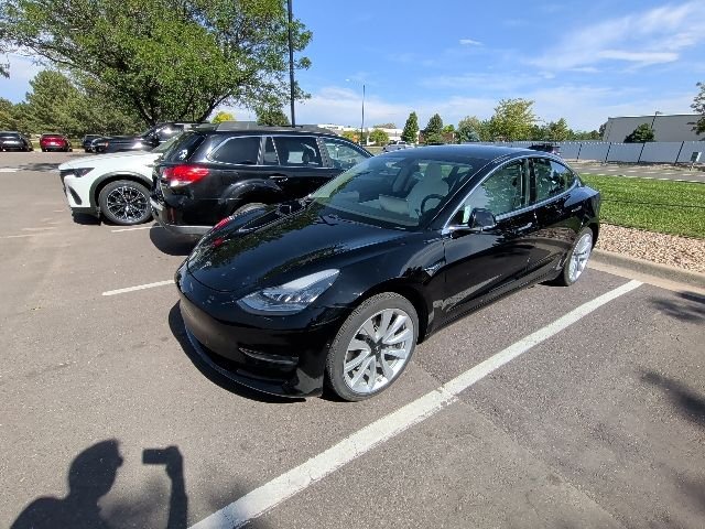 Used 2019 Black Tesla Long Range image 2
