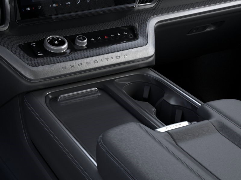 New 2026 Oxford White Ford Platinum image 16