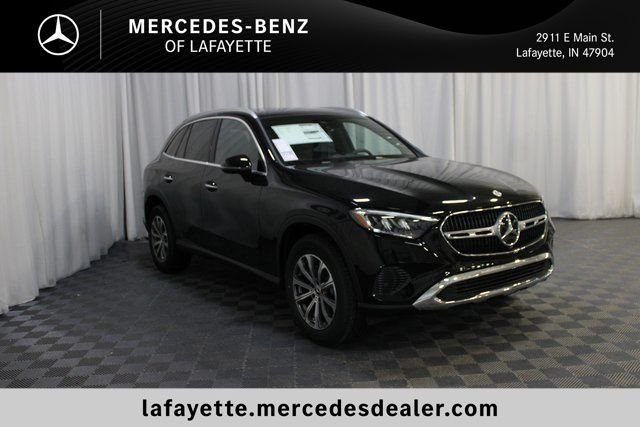 New 2026 Black Mercedes-Benz GLC 300 image 1