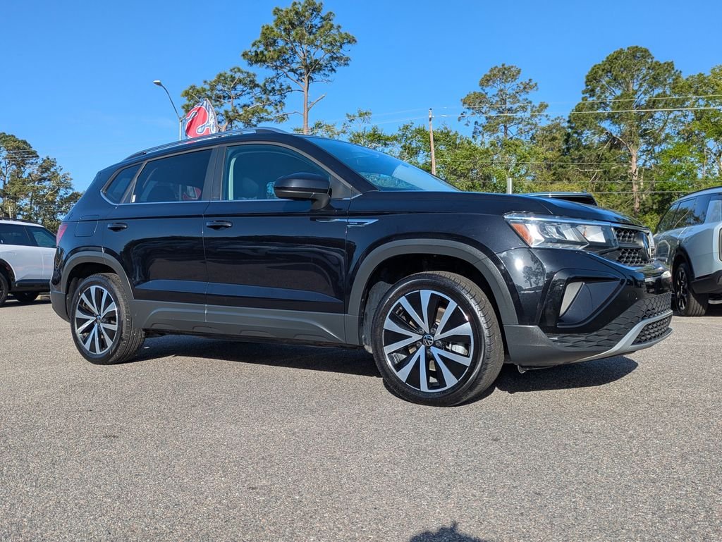 2024 Volkswagen Taos SE
