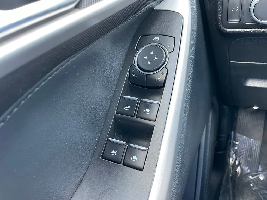 Used 2020 Silver Metallic Ford XLT image 23