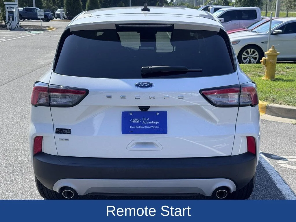 Certified Used 2022 Star White Ford SE image 6