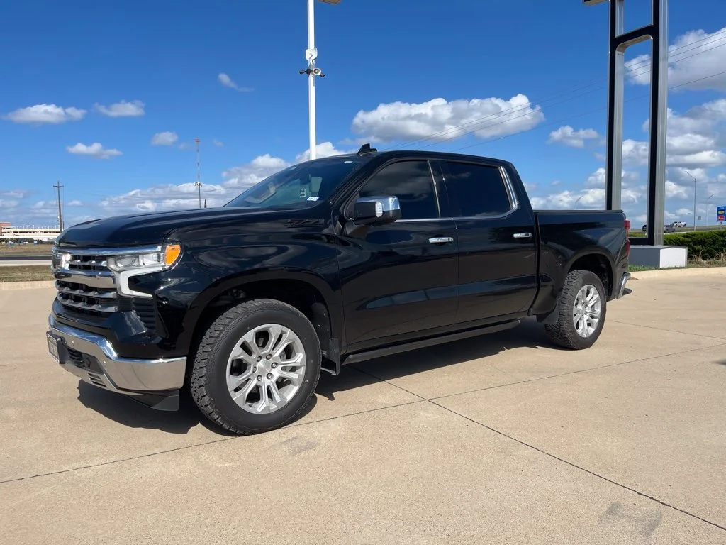 Used 2022 BLACK Chevrolet LTZ image 1