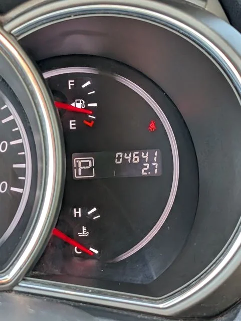 Used 2012 Silver Nissan SV image 13