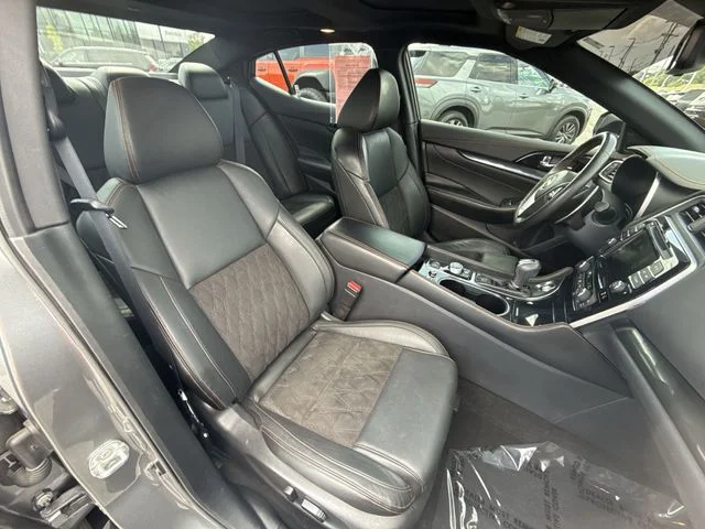 Used 2023 Gray Nissan SR image 24