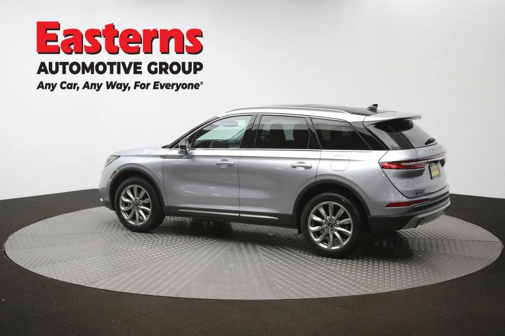 Used 2022 Silver Lincoln Standard image 64
