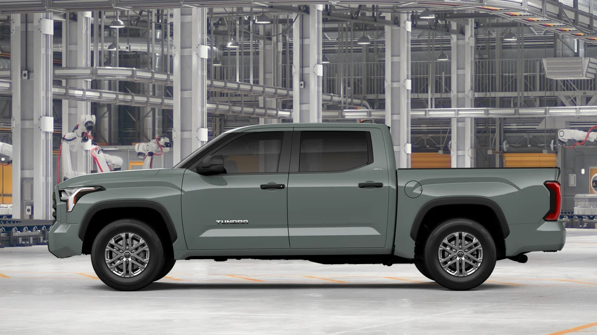 New 2026 Lunar Rock Toyota SR5 image 4