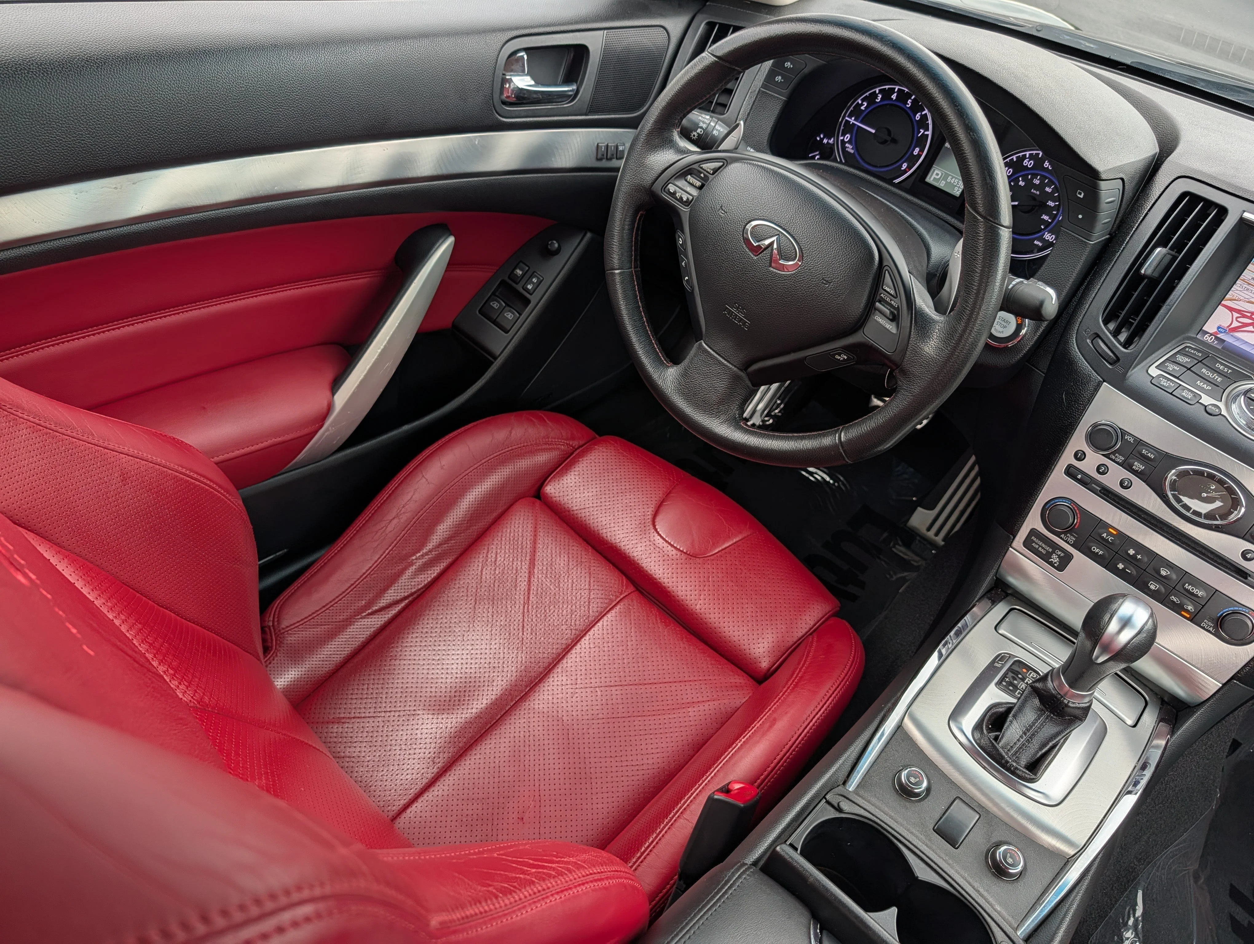 Used 2011 Malbec Black INFINITI IPL image 9