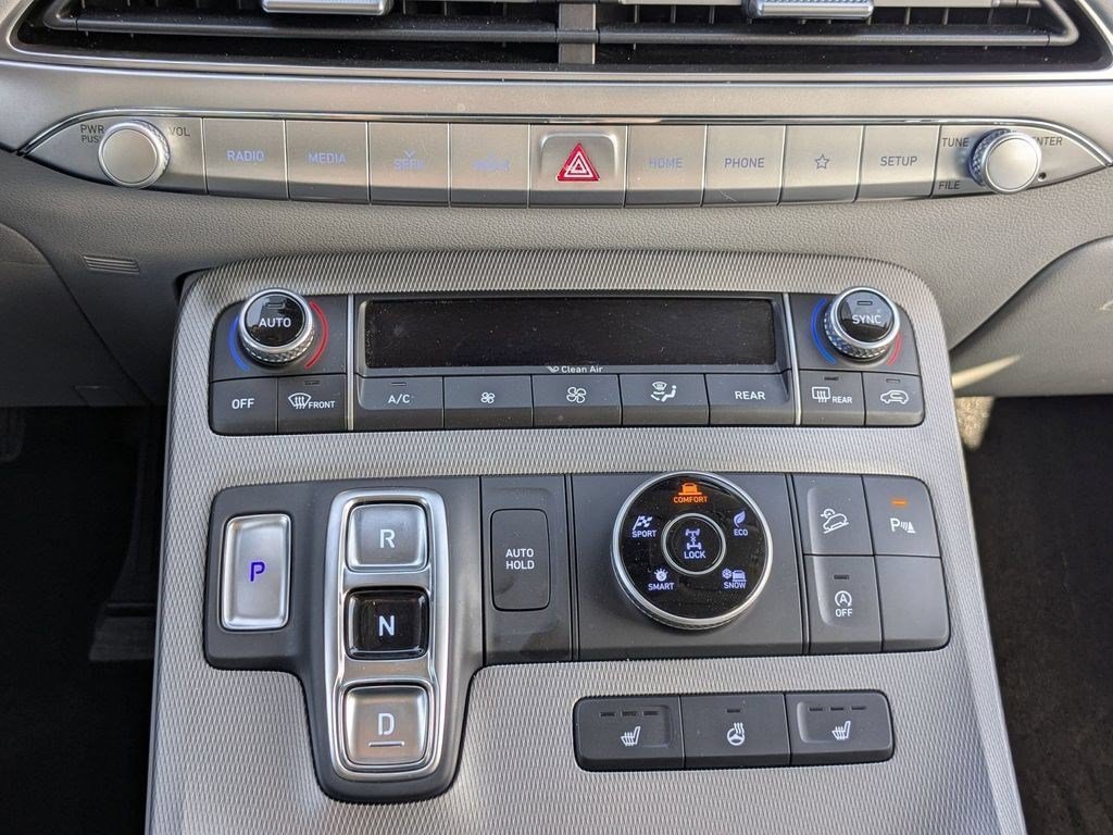 Used 2020  Hyundai SEL image 22