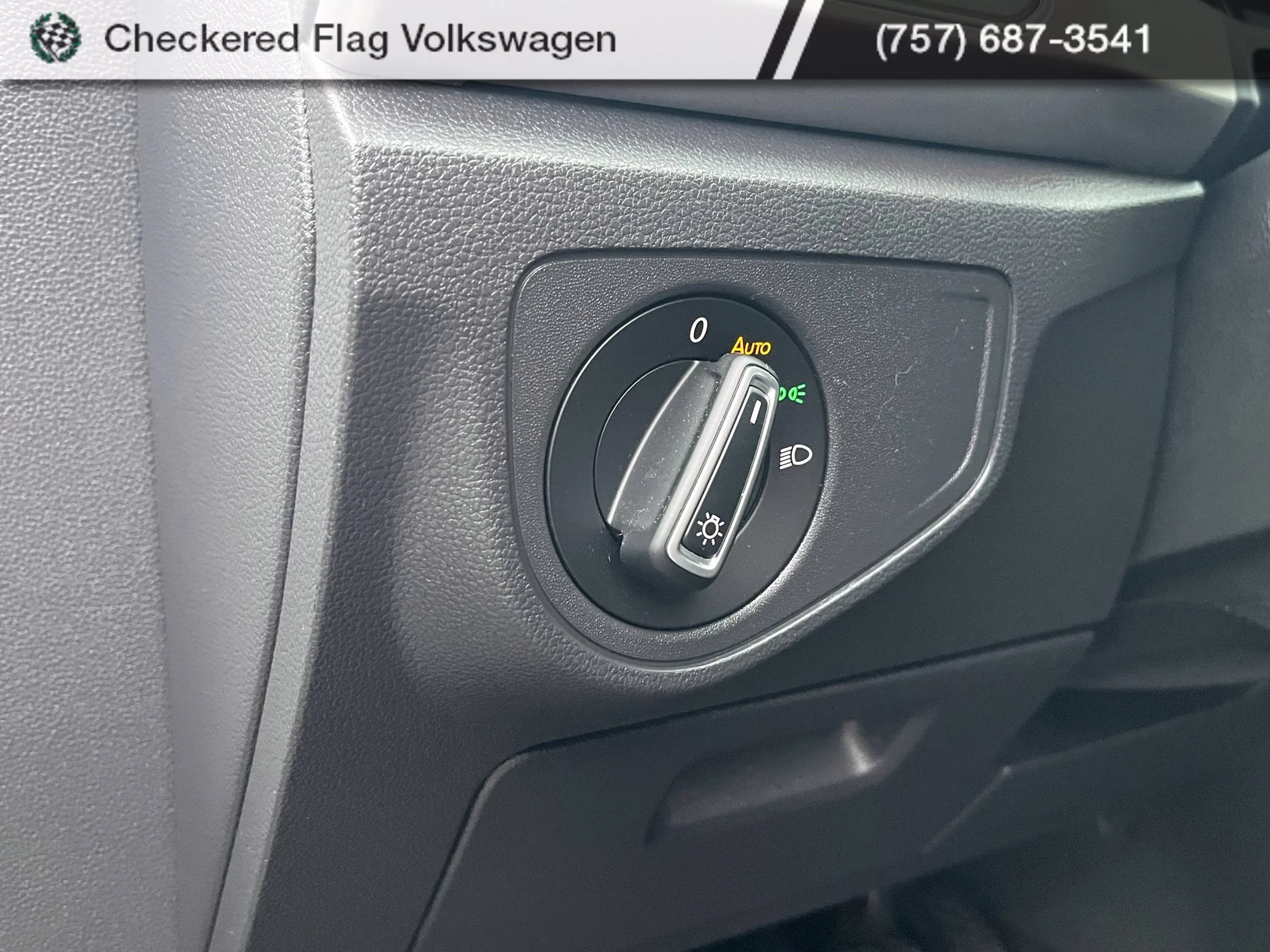 Used 2019 Pure White Volkswagen 2.0T S image 16