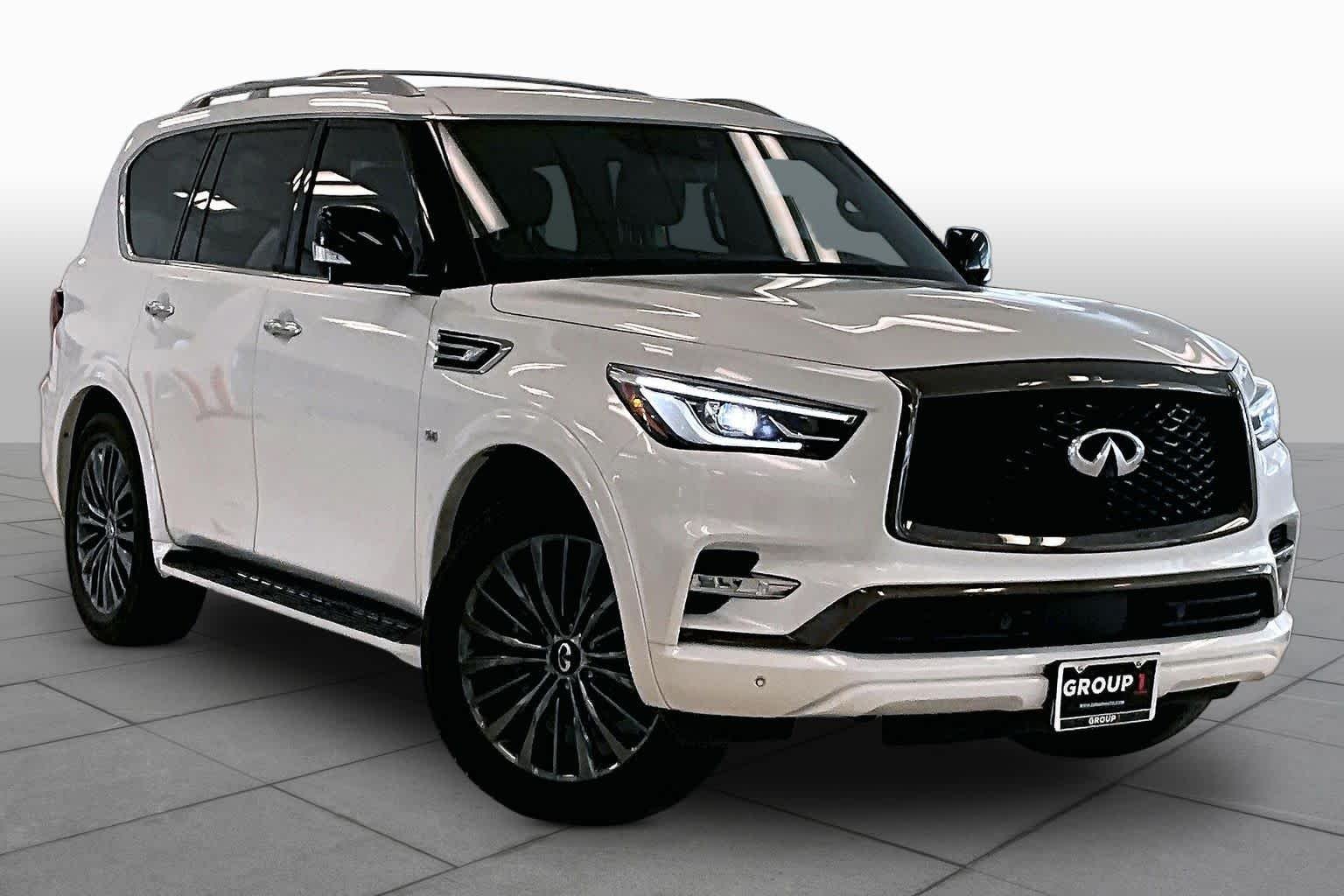 Used 2020 Moonstone White INFINITI LUXE image 2
