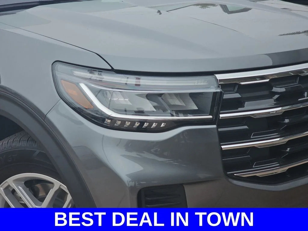 New 2026 Carbonized Gray Metallic Ford Active image 36