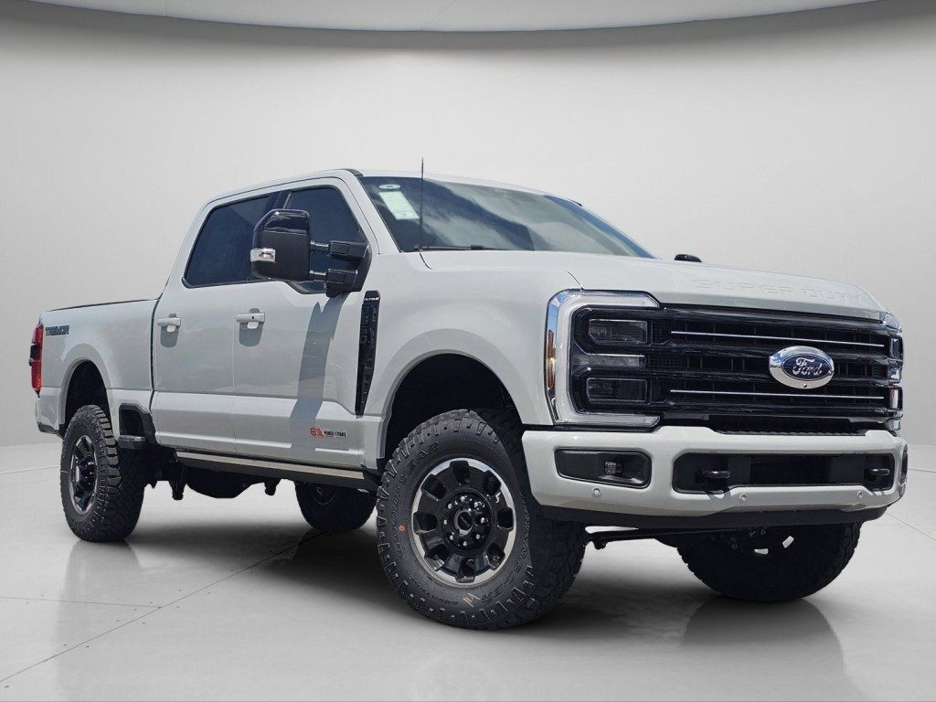 New 2026 Avalanche Ford F-350® Platinum® image 2