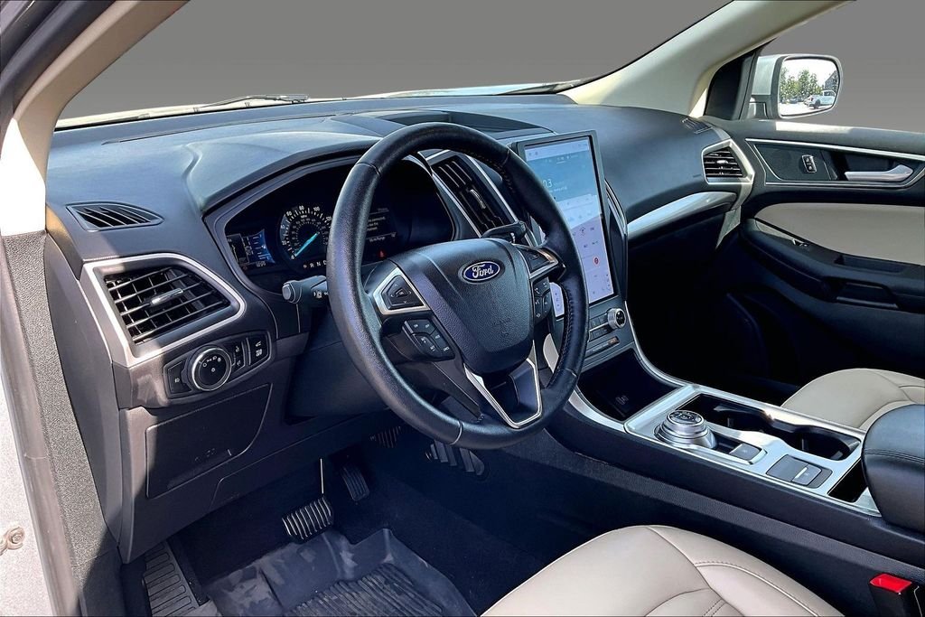 Used 2024 Silver Metallic Ford SEL image 7