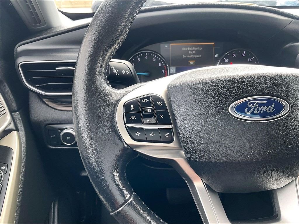 Used 2021 Gray Ford Limited image 22