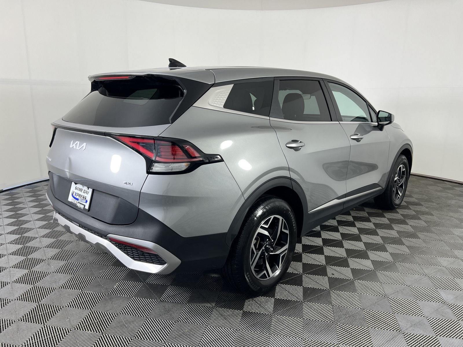 Used 2023 Steel Gray Kia LX image 3