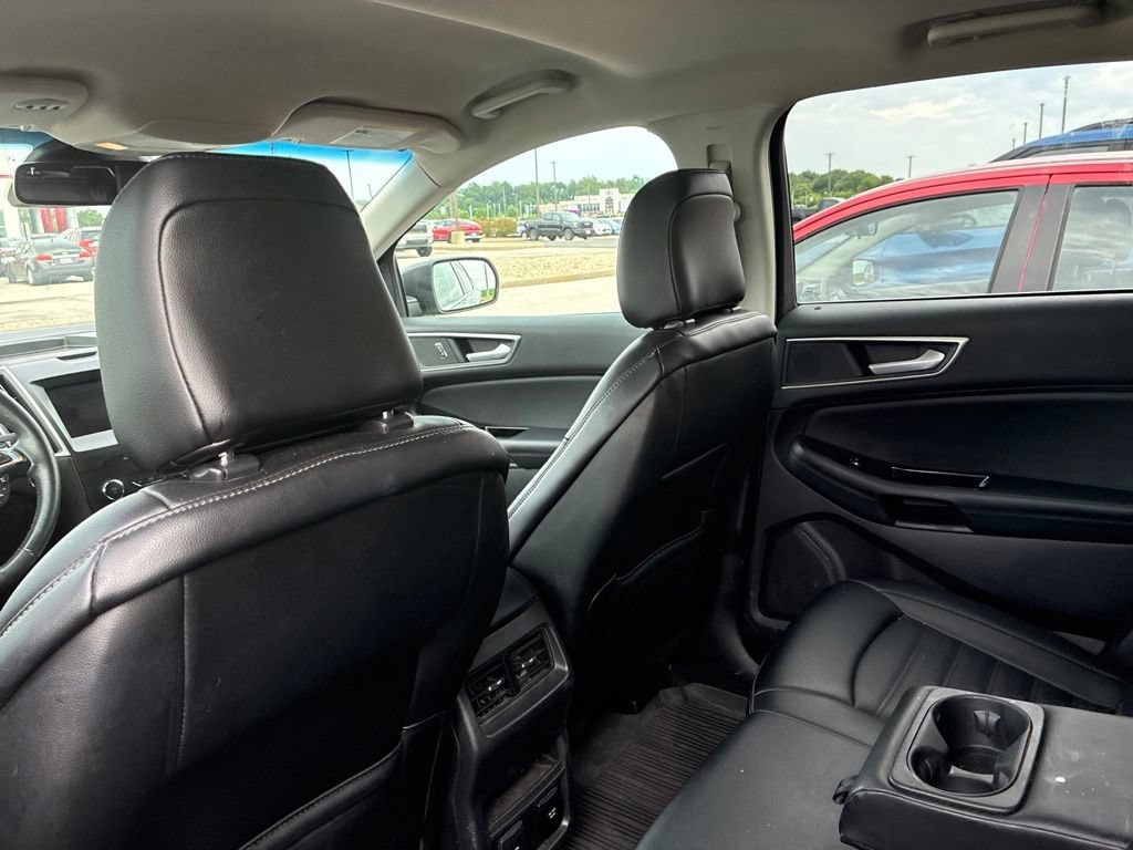 Used 2020 Grey Ford SEL image 13