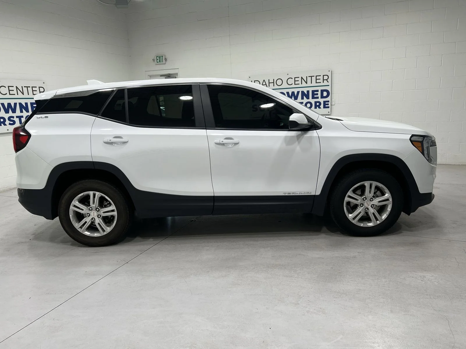 2024 GMC Terrain SLE - Photo 9