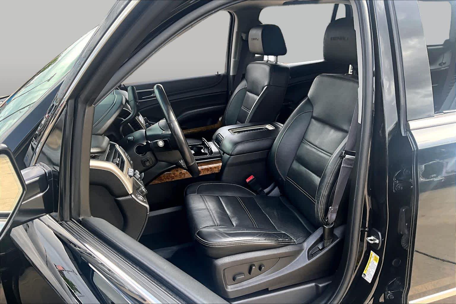 Used 2015 Onyx Black GMC Denali image 7