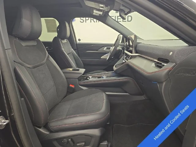 New 2026 Agate Black Metallic Ford ST image 11