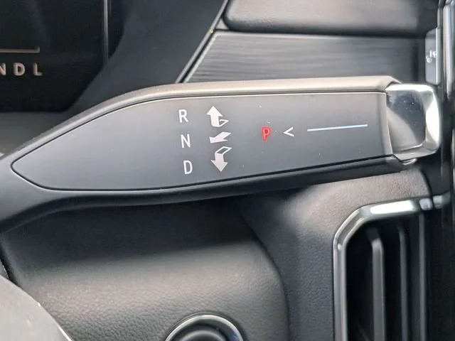 New 2026 Sterling Metallic GMC Elevation image 29