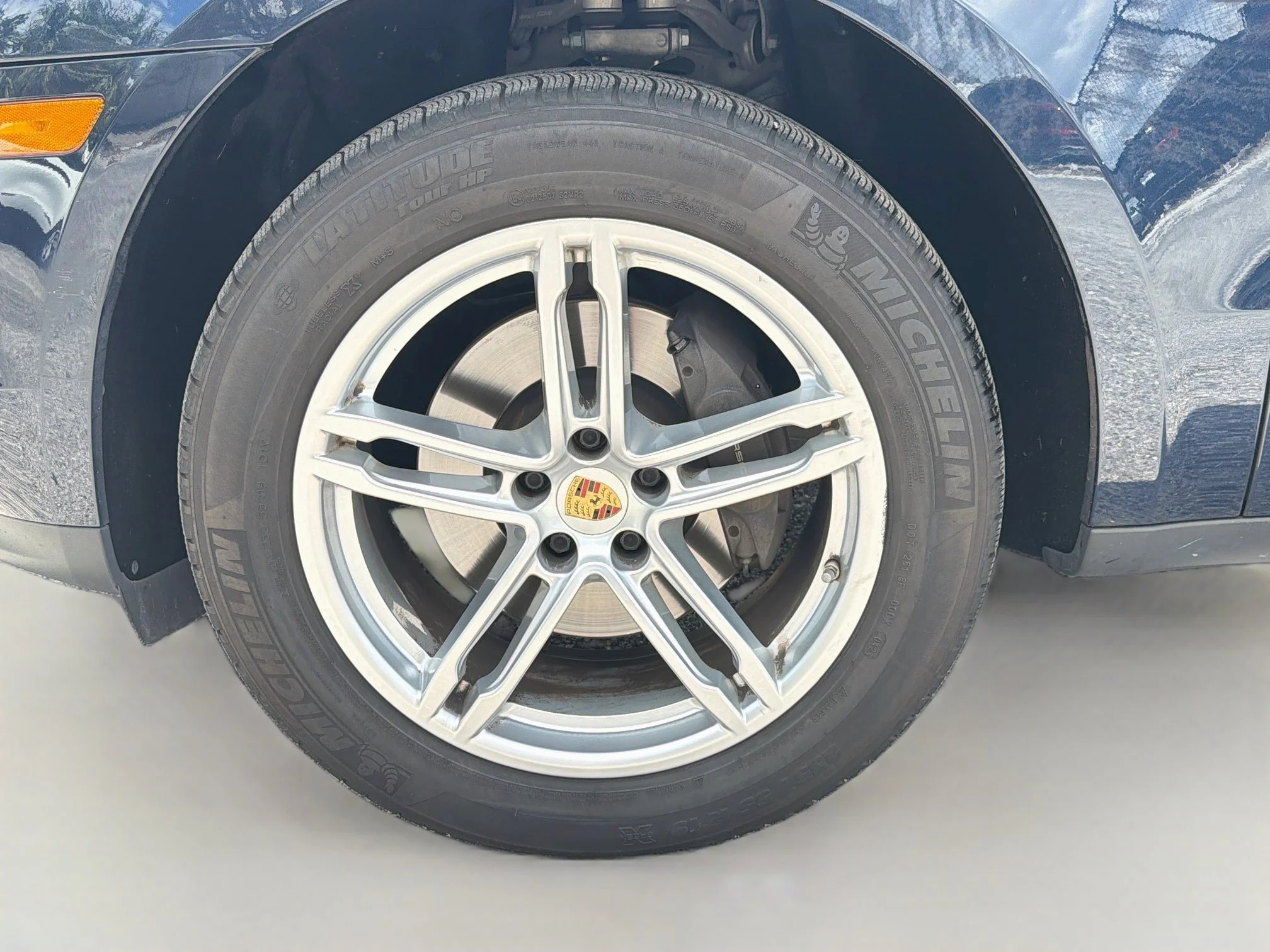 Used 2019 Blue Porsche Base image 41