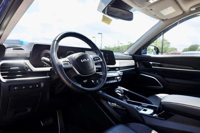Used 2024 Midnight Kia SX image 20