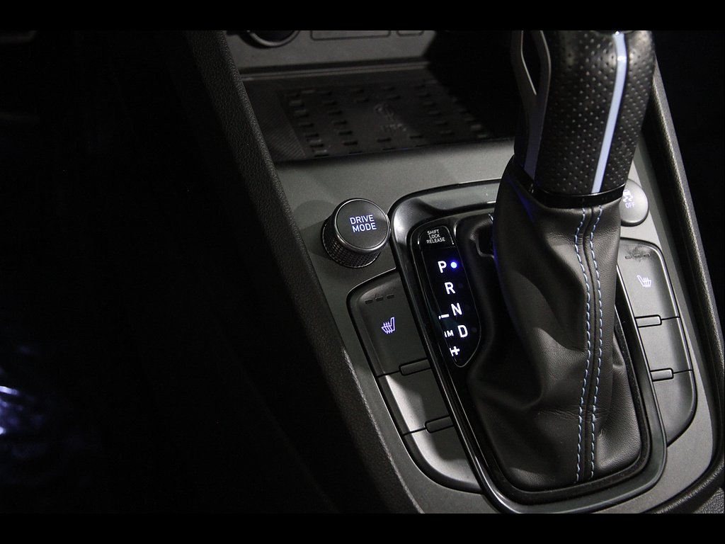 2022 Hyundai Kona N - Photo 17