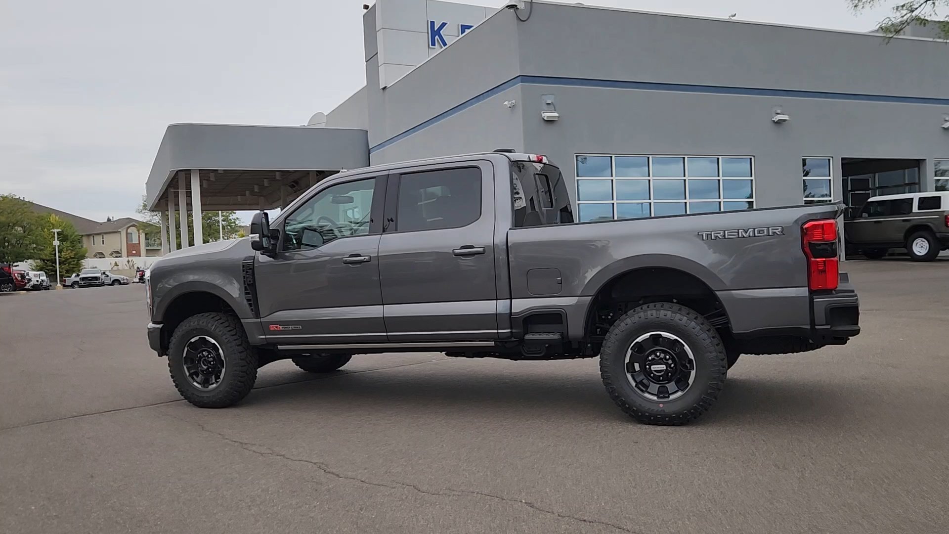 New 2026 Carbonized Gray Metallic Ford Platinum image 24
