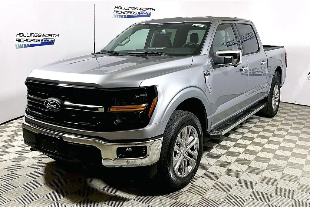 New 2026 Iconic Silver Metallic Ford XLT image 1
