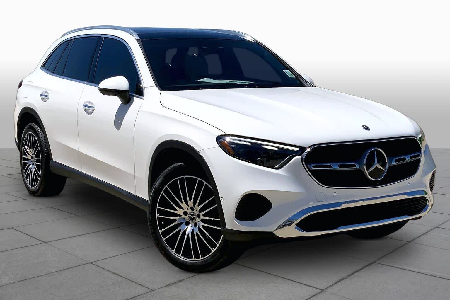 New 2026 Polar White Mercedes-Benz GLC 300 image 2