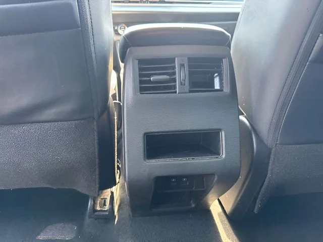 Used 2023 Black Mitsubishi SE image 18