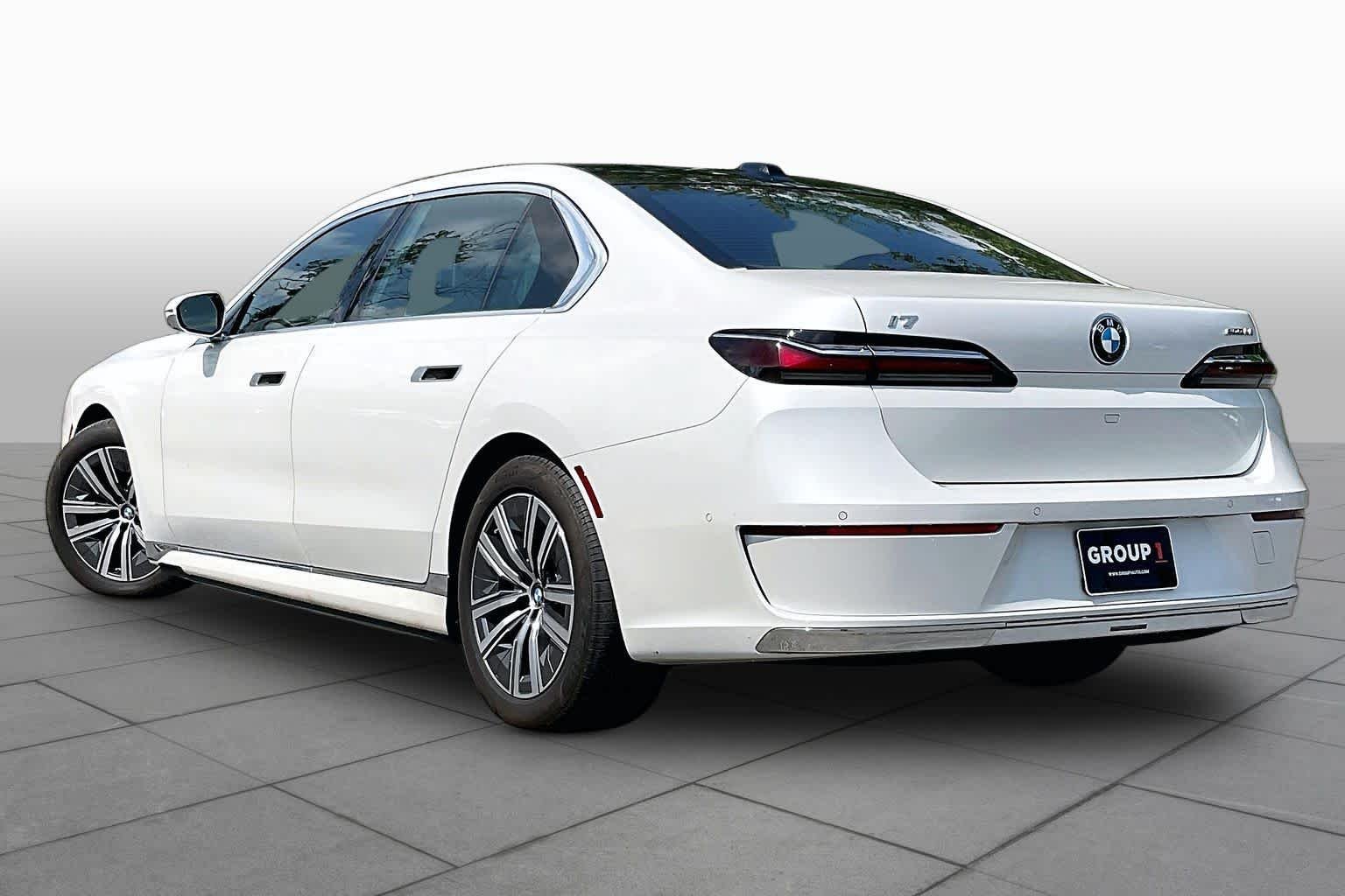 Used 2024 Mineral White Metallic BMW eDrive50 image 11