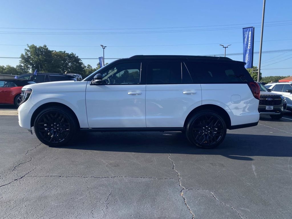 New 2027 Star White Metallic Tri-Coat Ford Platinum image 6