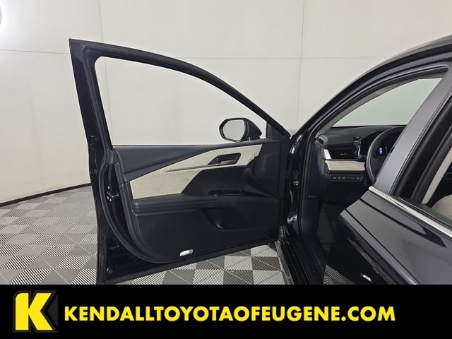 Used 2025 Black Toyota XLE image 21