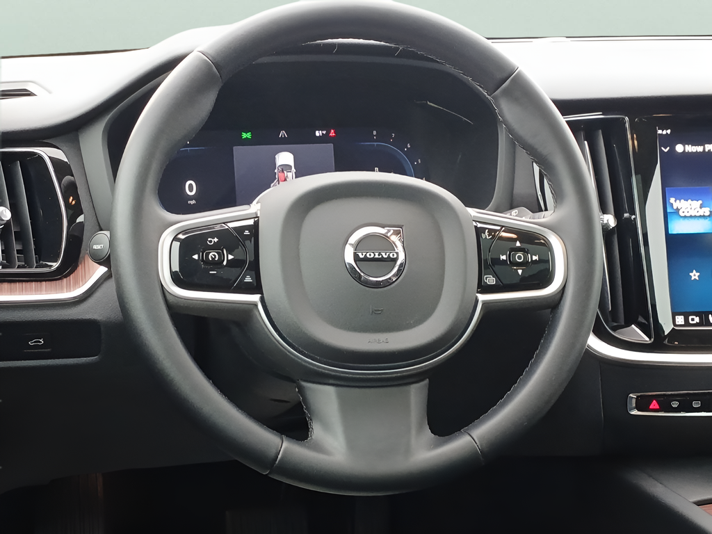 2025 Volvo V60 Cross Country Plus - Photo 11