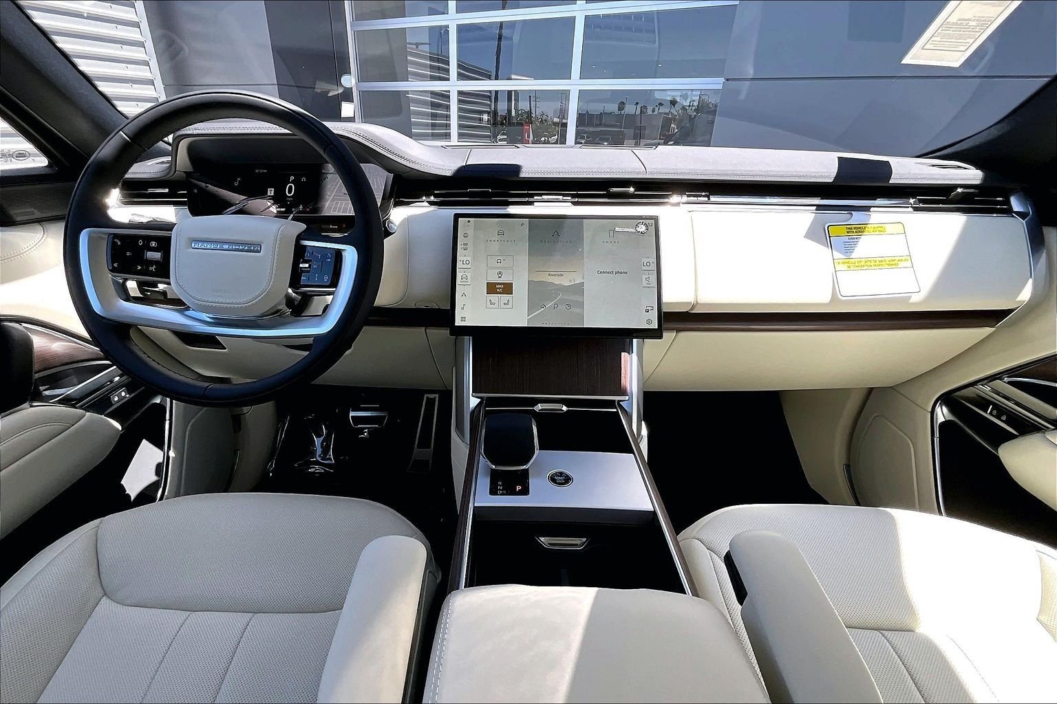 New 2026 Carpathian Grey Land Rover SE image 5