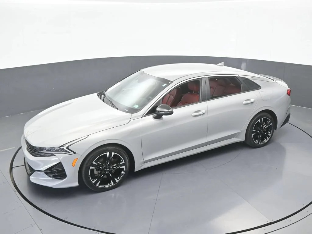Used 2023 Wolf Gray Kia GT-Line image 45