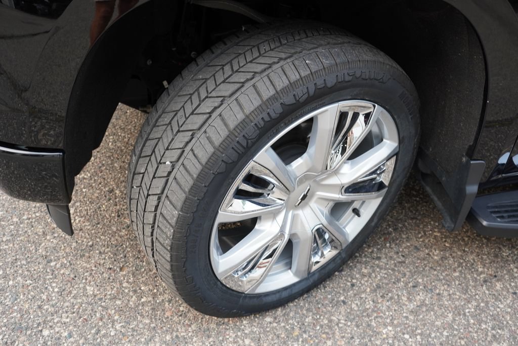 Certified Used 2024 Black Chevrolet High Country image 13