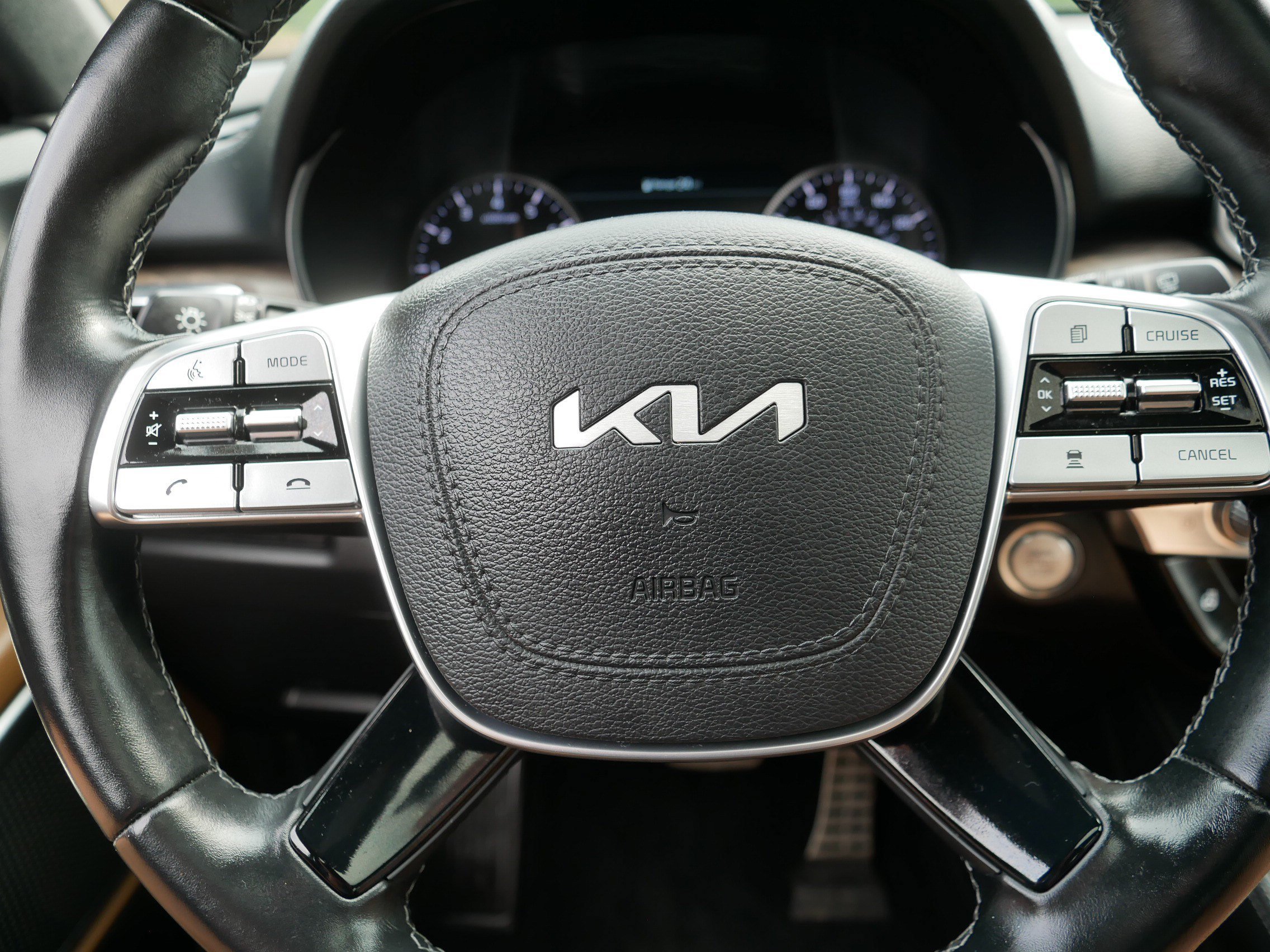 Certified Used 2022 Black Copper Kia SX image 25