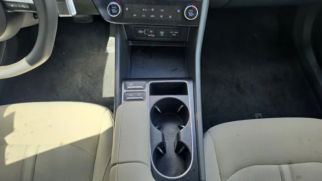 Used 2025 Serenity White Hyundai SEL image 8