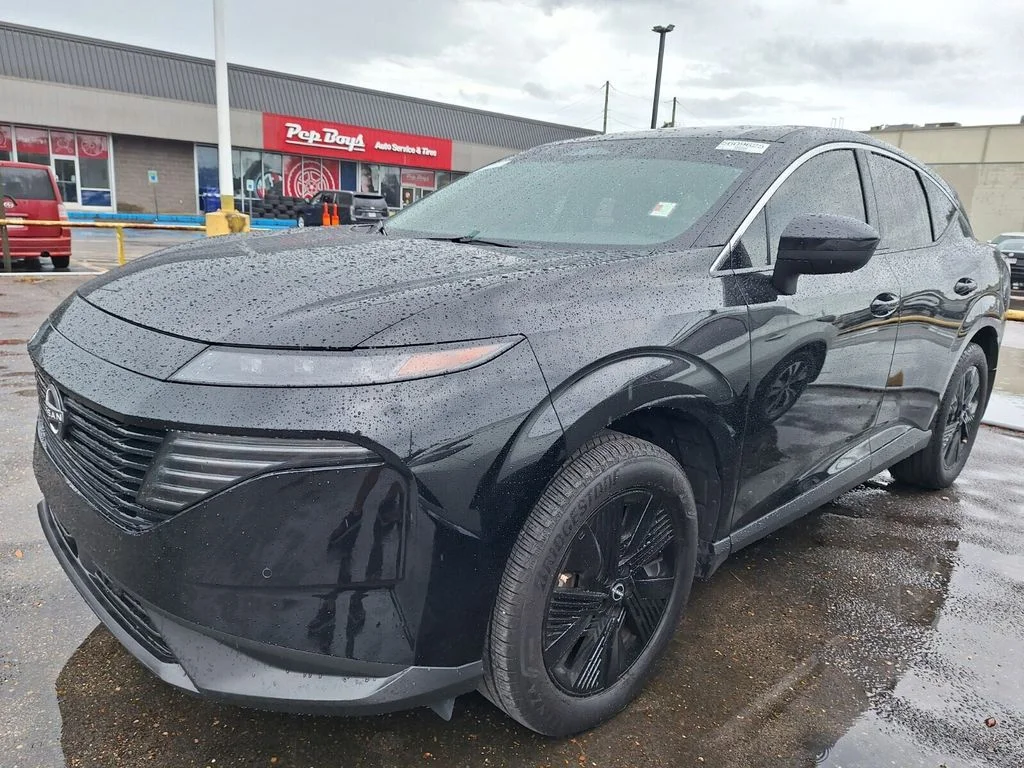 2025 Nissan Murano SV FWD's photo