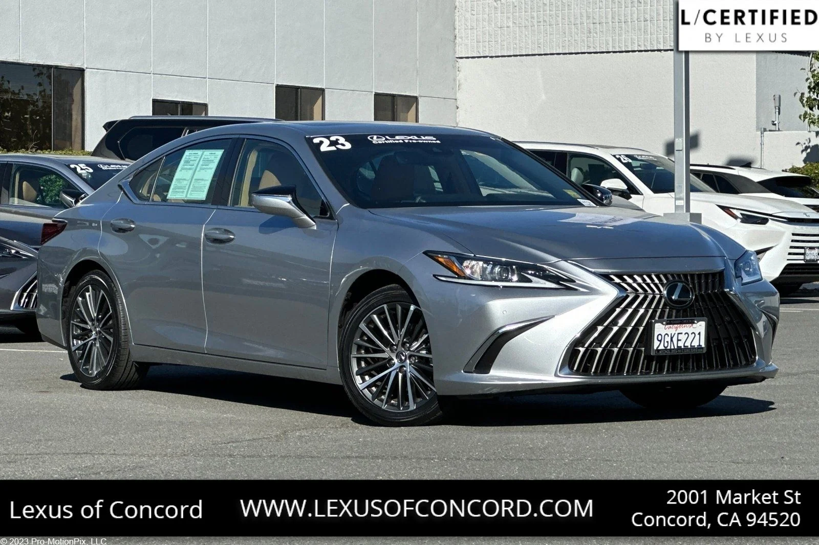 2023 Lexus ES 350 350's photo