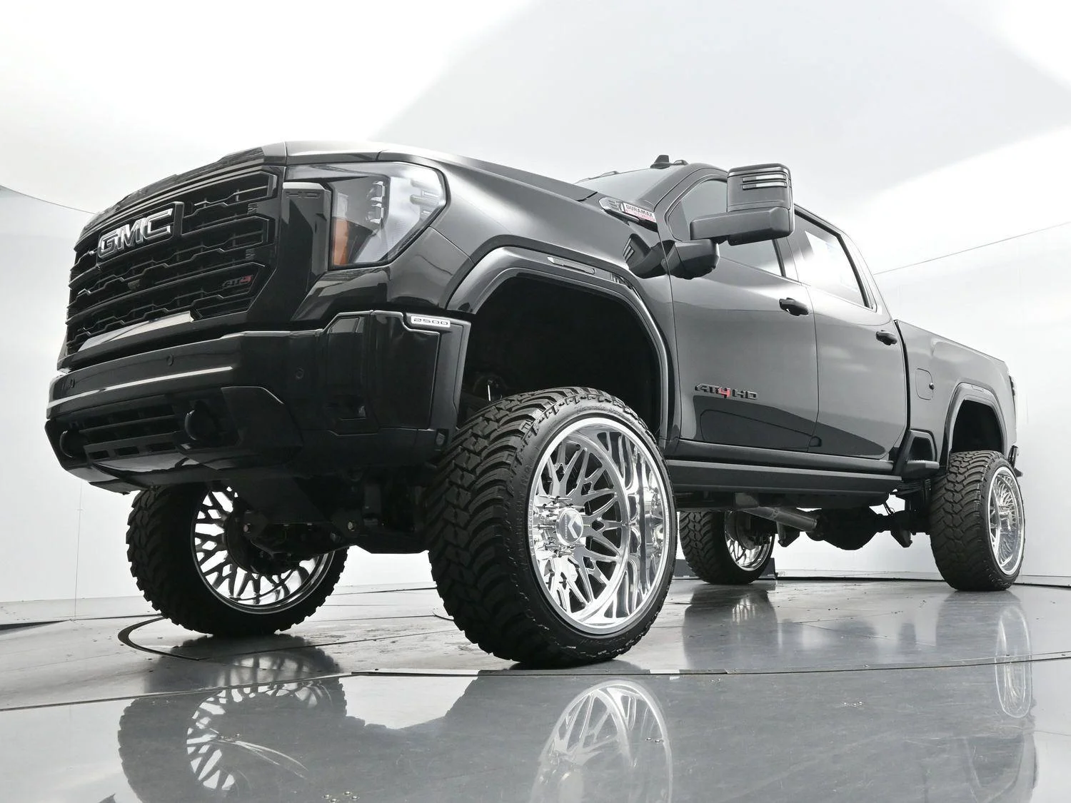 Used 2025 Onyx Black GMC AT4 image 49
