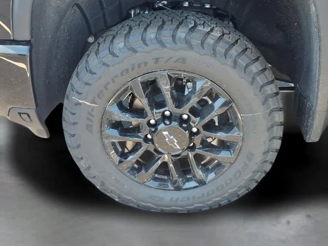 New 2026 Black Chevrolet High Country image 15