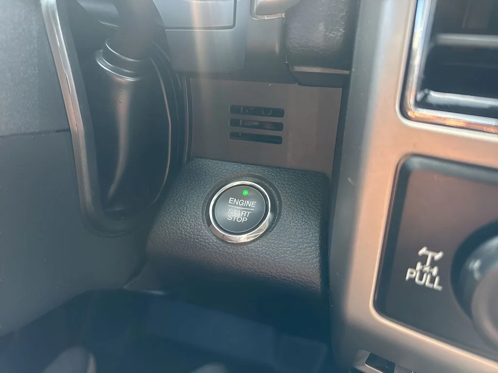 Used 2020 Black Ford Lariat image 25